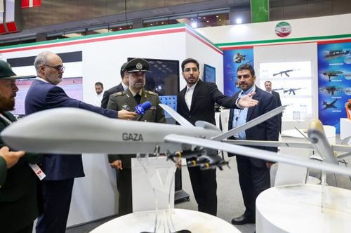 Những chiếc UAV tấn công mới nhất của Iran, Shahed 149 Gaza, có tầm tác chiến 2.000 km và mang theo được 13 quả bom. Ảnh: WSJ.