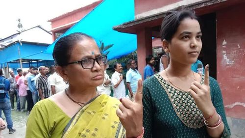 Cử tri Ấn Độ đi bỏ phiếu ngày 19/4/2024. Ảnh: India Today