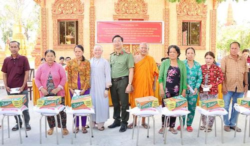 Phòng An ninh nội địa Công an tỉnh Bạc Liêu làm tốt công tác an sinh xã hội, xây dựng thế trận an ninh nhân dân vững chắc tại cơ sở.