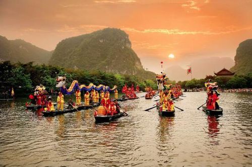 Những lễ hội trên sông đặc sắc tại Ninh Bình được đăng tải trên Google Arts &amp; Culture (Ảnh: TITC)