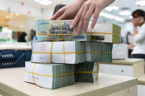 Tỷ lệ tối đa cấp tín dụng/vốn tự có với một khách hàng tại ngân hàng sẽ giảm dần từ 15% về 10% trong 05 năm (đến năm 2029)