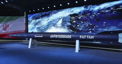 Fattah-1 được cho là có hình dạng đầu đạn rất giống tên lửa Dongfeng-17 của Trung Quốc và Hwasong-8 của Triều Tiên đã được phóng thử nghiệm thành công. Khả năng sát thương tối đa của Fattah-1 được thể hiện ở khả năng "tăng tốc đột phá" ở giai đoạn cuối của nó. Khi tên lửa tiếp cận mục tiêu, nó sẽ kích hoạt một động cơ nhỏ tích hợp bên trong, cho phép tên lửa xuyên thủng hỏa lực phòng không với tốc độ cực nhanh, do đó làm tăng đáng kể khó khăn trong việc đánh chặn của hệ thống phòng không.