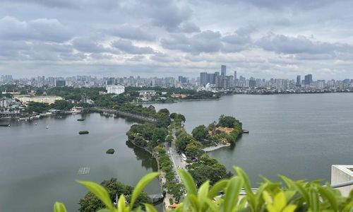 Những dự án chỉnh trang được hoàn thiện đã tạo bộ mặt đô thị Hà Nội hiện đại, văn minh hơn.