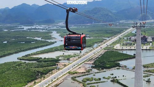 Thành phố Hải Phòng cũng khuyến cáo người dân, du khách lựa chọn phương thức vận tải khách bằng đường thủy, phà Tuần Châu-Gia Luận hoặc cáp treo sang đảo Cát Bà.