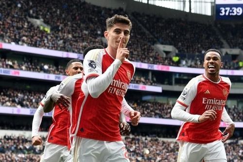 Kai Havertz nâng tỷ số lên 3-0 ở phút 38.