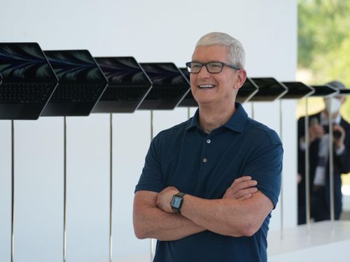 Tim Cook trong một sự kiện của Apple. Ảnh: New York Times.