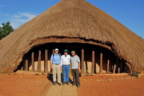 Khu lăng mộ Bunganda có kiến trúc vô cùng độc đáo, được xây dựng theo truyền thống bản địa với các vật liệu địa phương. Ảnh: Wikipedia.