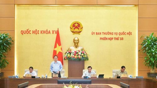 Khai mạc phiên họp thứ 33 của Ủy ban Thường vụ Quốc hội