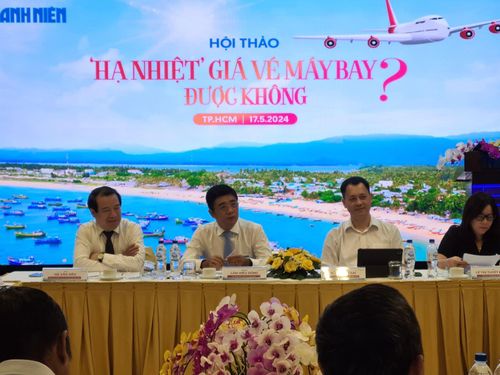 Sáng 17/5, Báo Thanh niên đã tổ chức hội thảo "Hạ nhiệt giá vé máy bay được không?" để tìm ra giải pháp hạ nhiệt cho giá vé máy bay trong thới gian tới.
