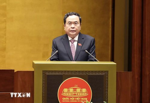  Phó Chủ tịch Thường trực Quốc hội Trần Thanh Mẫn điều hành hoạt động của Ủy ban Thường vụ Quốc hội và Quốc hội phát biểu khai mạc. (Ảnh: TTXVN) 