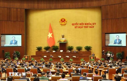  Phó Chủ tịch Thường trực Quốc hội Trần Thanh Mẫn điều hành hoạt động của Ủy ban Thường vụ Quốc hội và Quốc hội phát biểu khai mạc. (Ảnh: Nhan Sáng/TTXVN) 