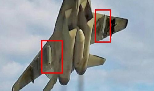 Tiêm kích MiG-29 của Không quân Ukraine với tên lửa mồi bẫy ADM-160 MALD.
