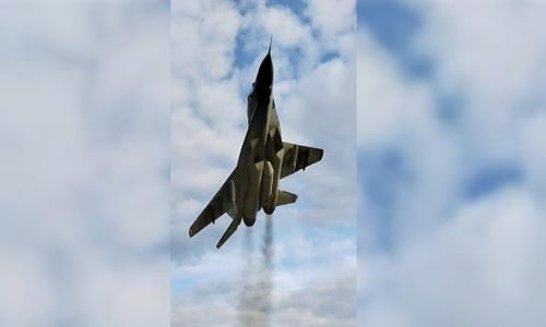Tài khoản Ukrainian_Front trên X ngày 21/5 đăng ảnh tiêm kích MiG-29 của Ukraine đang thực hiện kỹ thuật "low pass" (bay qua đường băng ở độ cao thấp). Hình ảnh cho thấy dưới mỗi cánh của tiêm kích có gắn một hệ thống Mồi nhử phóng từ trên không thu nhỏ (MALD) ADM-160.