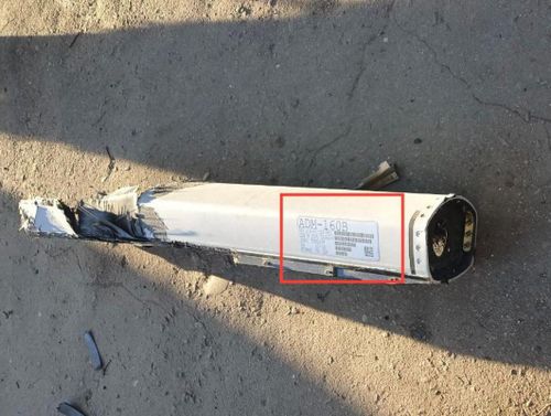 Mặc dù mồi nhử ADM-160 được chuyển đến Ukraine vào năm 2023, song Lực lượng Vũ trang Ukraine không chính thức thừa nhận việc giao hàng này. Chỉ đến tháng 5/2023, mảnh vỡ của một trong những mồi nhử này mới được phát hiện ở Luhansk, xác nhận việc Lực lượng Vũ trang Ukraine sử dụng nó, như EurAsian Times đã đưa tin trước đó.