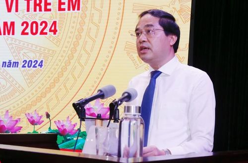 Ông Trịnh Xuân Trường, Chủ tịch UBND tỉnh Lào Cai phát biểu tại buổi lễ.