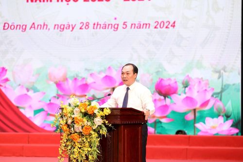 Chủ tịch UBND huyện Đông Anh Nguyễn Anh Dũng phát biểu tại Lễ tuyên dương. Ảnh: Minh Đỗ