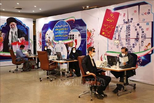 Các ứng cử viên đăng ký tham gia tranh cử Tổng thống tại Tehran, Iran. Ảnh tư liệu: AFP/TTXVN