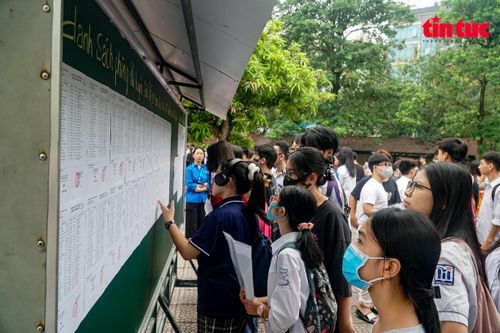 Kỳ thi tuyển sinh vào lớp 10 THPT công lập tại Hà Nội năm học 2024-2025 trên địa bàn Hà Nội sẽ diễn ra vào ngày 8 và 9/6, với ba môn thi gồm Toán, Ngữ Văn và Ngoại ngữ.