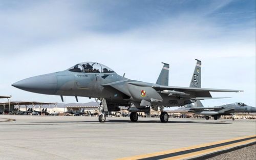 F-15EX Eagle II tự hào có một số đặc tính kỹ thuật giúp nâng cao hiệu quả chiến đấu. Chúng bao gồm hệ thống điều khiển fly-by-wire tiên tiến, buồng lái kỹ thuật số với màn hình diện rộng và kiến trúc hệ thống nhiệm vụ mở cho phép tích hợp nhanh chóng các công nghệ và hệ thống mới.