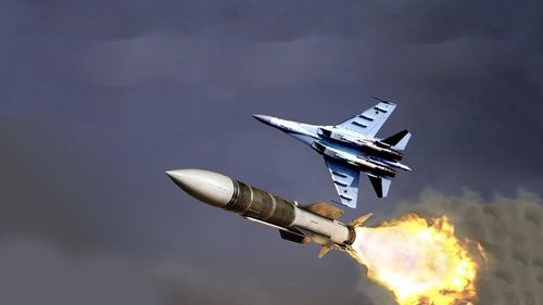 Số liệu từ trang Military Balance 2023 nói rõ, vào đầu năm 2023, Nga có tổng cộng 80 chiếc Su-30SM và 19 chiếc Su-30SM2 trong biên chế Lực lượng hàng không vũ trụ, cùng 19 tiêm kích Su-30SM và 4 chiếc Su-30SM2 khác trong thành phần chiến đấu của Hàng không hải quân.