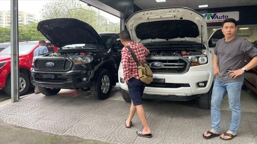 Người mua ô tô thời điểm này đang có tâm lý chờ đợi thuế trước bạ giảm để mua xe cũ với giá tốt hơn.