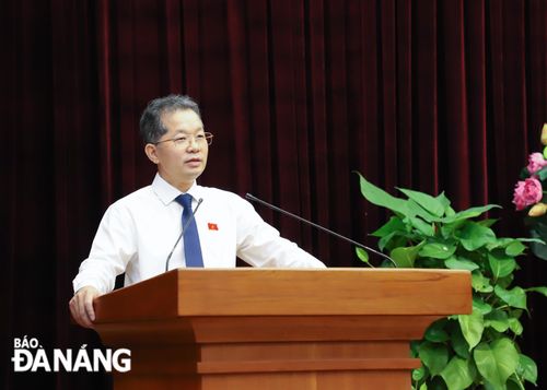 Bí thư Thành ủy Nguyễn Văn Quảng phát biểu giao nhiệm vụ. Ảnh: NGỌC PHÚ