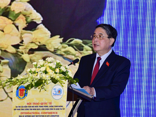 Phó chủ tịch Quốc hội Nguyễn Đức Hải phát biểu tại hội thảo. Ảnh: NGUYỄN LỘC