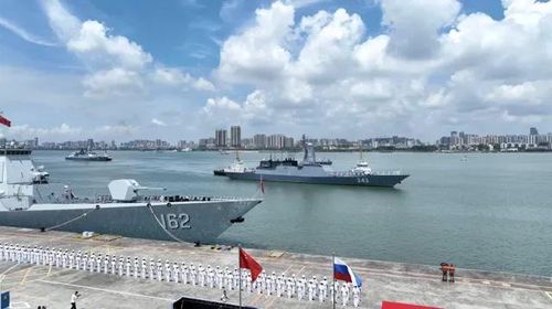 Trung Quốc, Nga tiến hành tập trận chung