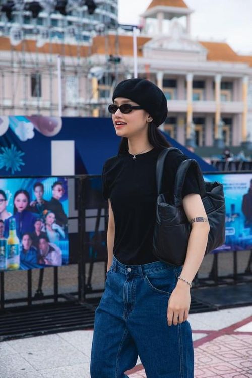 Ở tuổi 33, Miu Lê vẫn miệt mài theo đuổi đam mê nghệ thuật và tận hưởng cuộc sống độc thân một cách trọn vẹn. Ảnh: FBNV