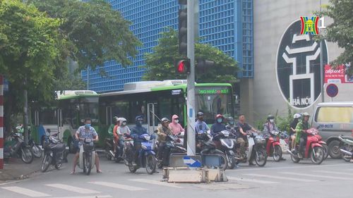 Việc Quốc hội thông qua quy định kiểm định khí thải đối với mô tô, xe máy trong luật Trật tự an toàn giao thông đường bộ được đánh giá là một dấu mốc quan trọng.
