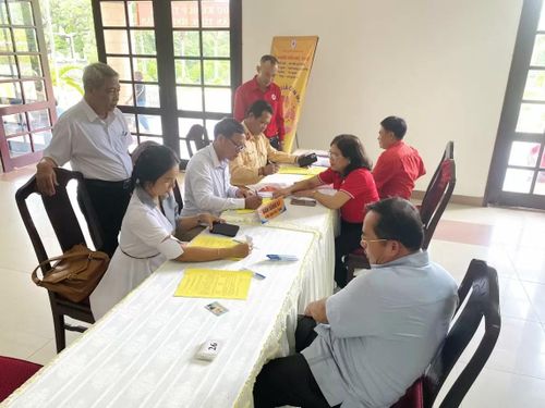 Các cá nhân hưởng ứng, tham gia đăng ký hiến mô, tạng (Ảnh: binhthuan.gov.vn).