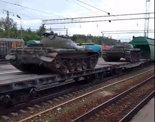 Nga đang phải sử dụng ngày càng nhiều xe tăng T-54 cổ điển ngoài tiền tuyến.