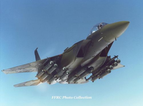 Thậm chí sau khi loại biên, các chiến đấu cơ F-15 nói trên hoàn toàn có thể bán lại cho một quốc gia nào đó sau khi tiến hành đại tu, bởi dự trữ thời gian hoạt động còn lại ước chừng lên tới ít nhất 3.000 giờ.