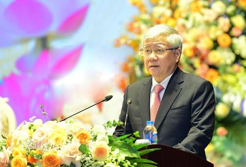 Ông Đỗ Văn Chiến - Ủy viên Bộ Chính trị, Chủ tịch UBTW MTTQ Việt Nam phát biểu chỉ đạo Đại hội.