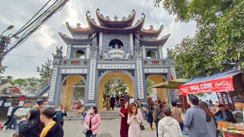 Quảng An là địa bàn tập trung nhiều di tích, thắng cảnh nổi tiếng và thu hút đông du khách, người dân tìm về