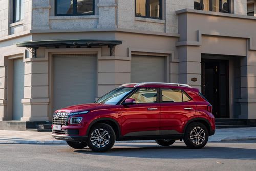 Hyundai Venue gây ấn tượng với động cơ khởi động êm ái