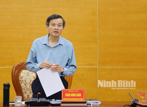 Đồng chí Bí thư Tỉnh ủy Đoàn Minh Huấn phát biểu tại hội nghị.