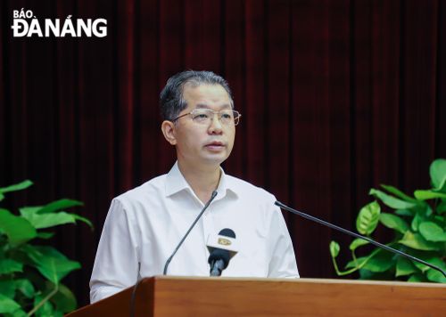 Bí thư Thành ủy Nguyễn Văn Quảng phát biểu khai mạc hội nghị. Ảnh: NGỌC PHÚ