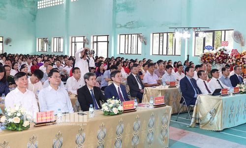 Các đại biểu dự Lễ khai giảng.