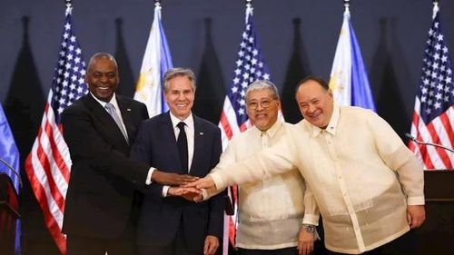 Các quan chức quốc phòng, ngoại giao hàng đầu của Mỹ và Philippines. Ảnh Getty Images.