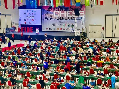 Quang cảnh thi đấu tại Giải cờ vua trẻ thế giới 2024. Ảnh: FIDE