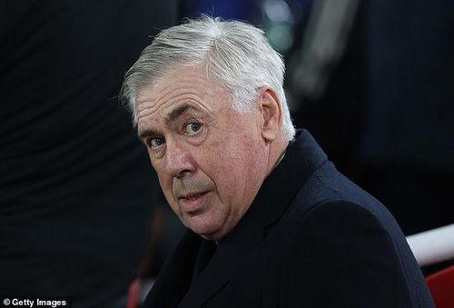 Carlo Ancelotti bị Florentino Perez triệu tập họp khẩn