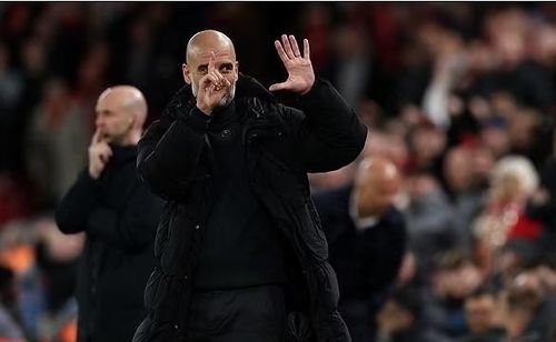 Guardiola bị la ó