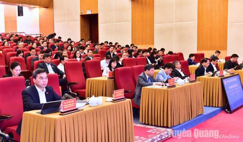 Các đại biểu dự Kỳ họp.