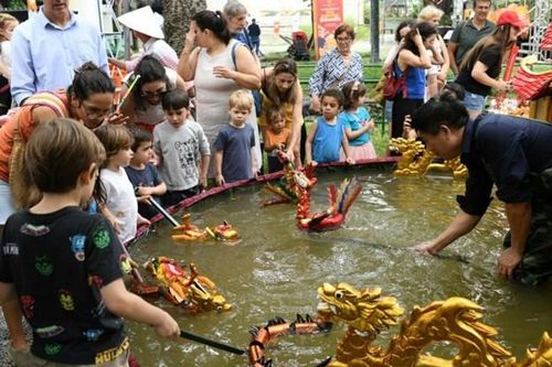 Lần đầu tiên, Ngày Việt Nam ở nước ngoài đưa múa rối nước tới Brazil