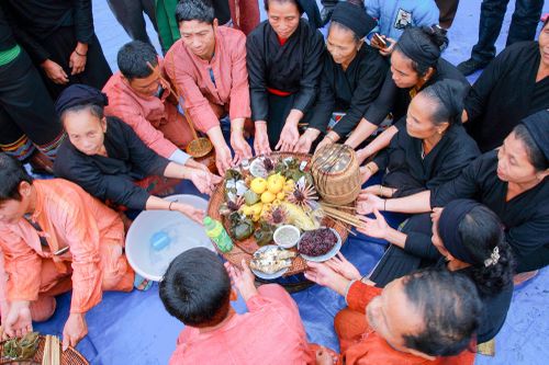 Người Ơ Đu ở Tương Dương. Ảnh: Đình Tuân