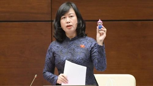  Buổi trả lời chất vấn trước Quốc hội đầy sức thuyết phục của Bộ trưởng Bộ Y tế Đào Hồng Lan về việc cần thiết cấm thuốc lá mới 