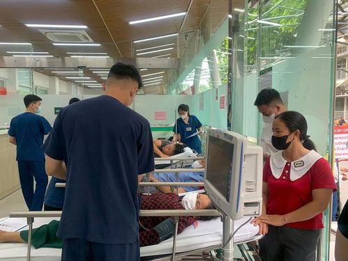 Bệnh hiểm nghèo được lên thẳng tuyến trên, không cần giấy chuyển viện - Ảnh: VGP/HM