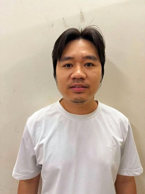  "Mr Lee" - Trương Thanh Tịnh tại cơ quan công an 