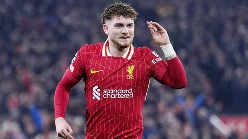  Harvey Elliott đảm bảo chiến thắng thứ 7 liên tiếp khi Liverpool vượt qua Lille 2-1. 